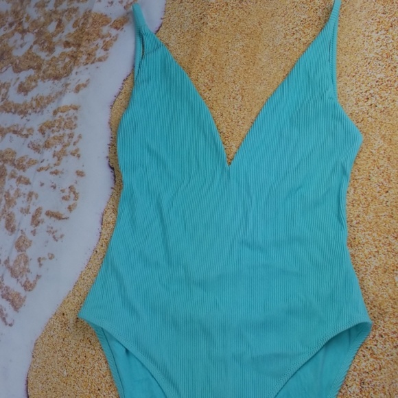 TopSHOP Plunge Wide Rib One-Piece Swimsuit - Picture 3 of 7